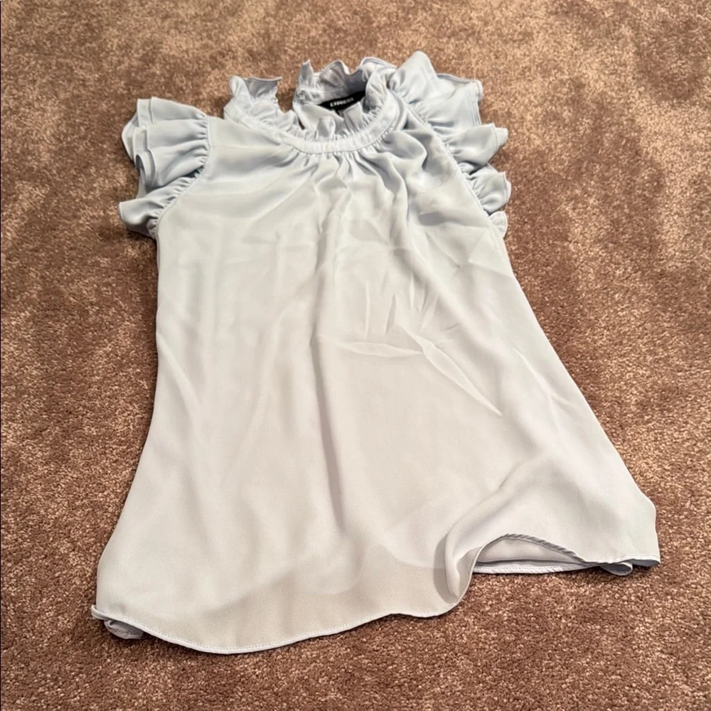 Express Ruffle Blouse - Picture 3 of 8